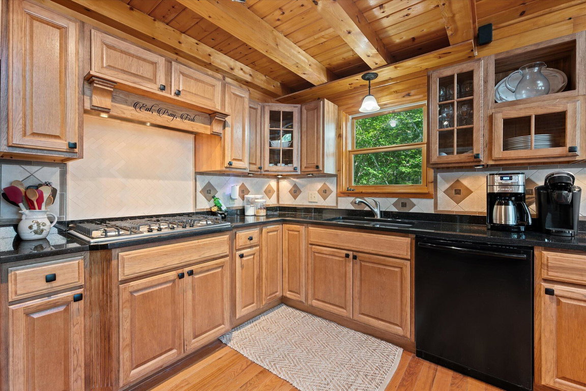 14-Kitchen