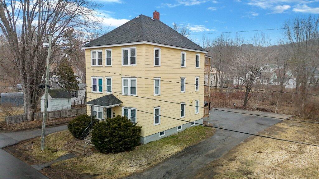 27 Vine Street Livermore Falls