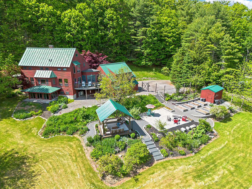 12 Perkins Lane Hallowell