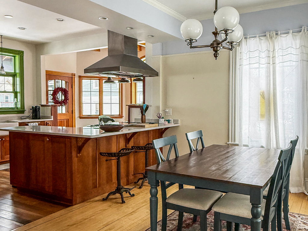 Kitchen/Dining