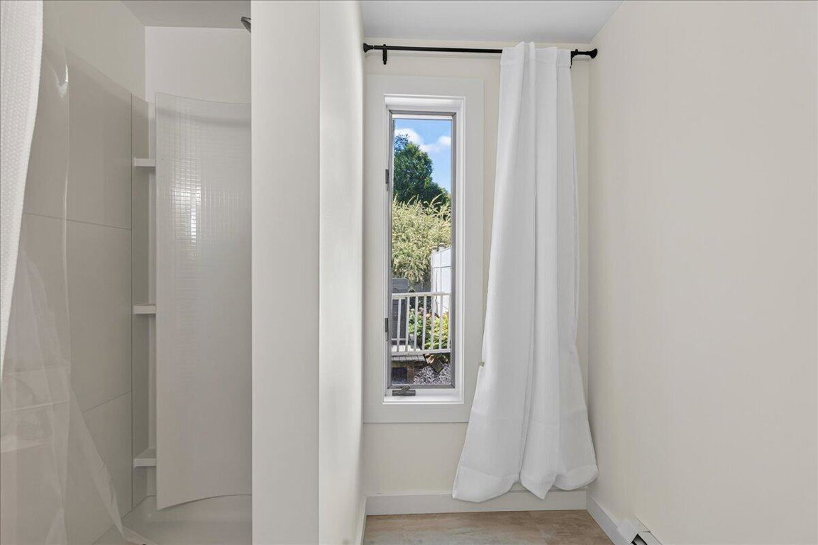 58-107 Ledgelawn Ave (73 of 96)