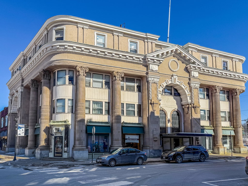 25 Hartford Street Rumford
