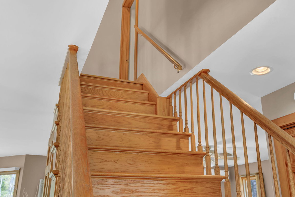 8-web-or-mls-167-twin-hill-rd