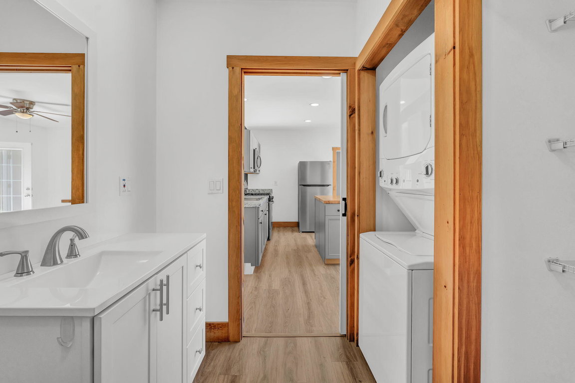 13-web-or-mls-727-n-bend-rd