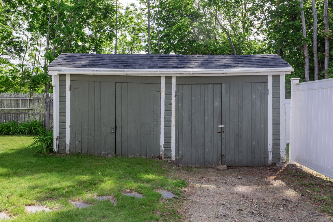 122 Ledgelawn Avenue, Bar Harbor