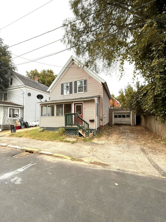 16 Rangeley Place Rumford
