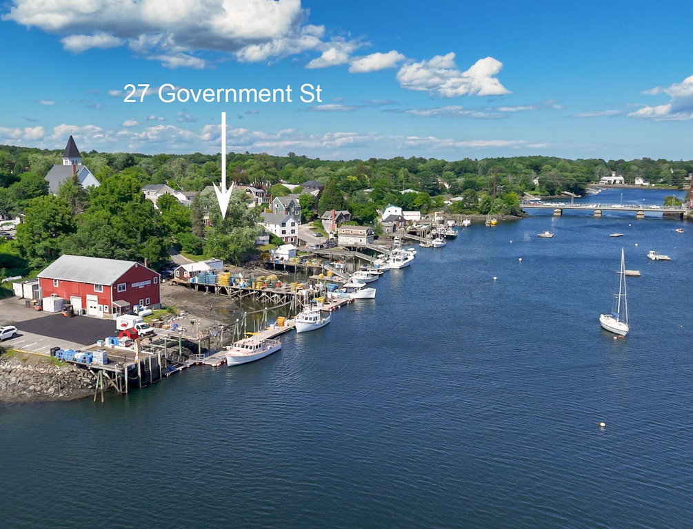 27 Government Street Kittery