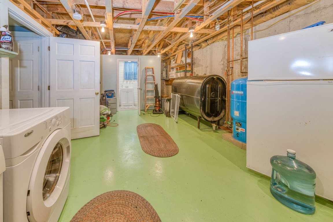 Lower level utility area 2
