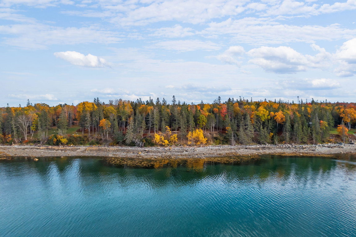 35-web-or-mls-495-north-deer-isle-land