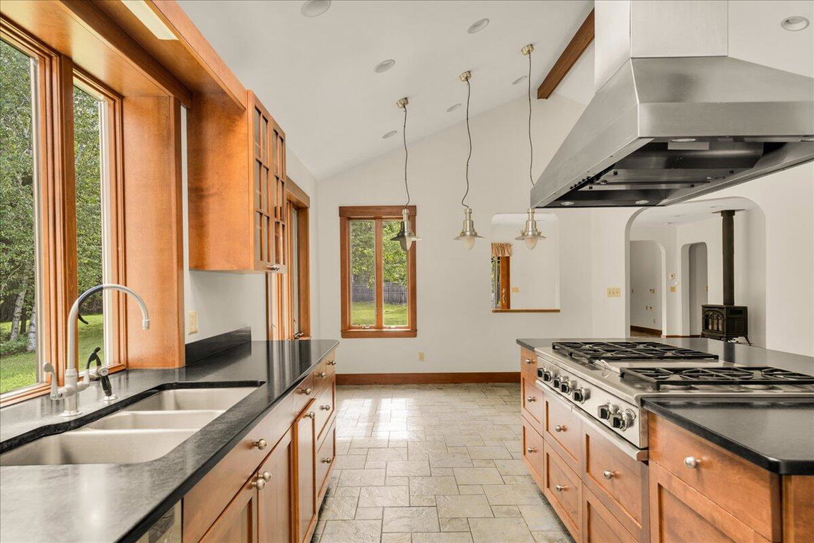 151-70 Ledgewood Ln. (33 of 105)