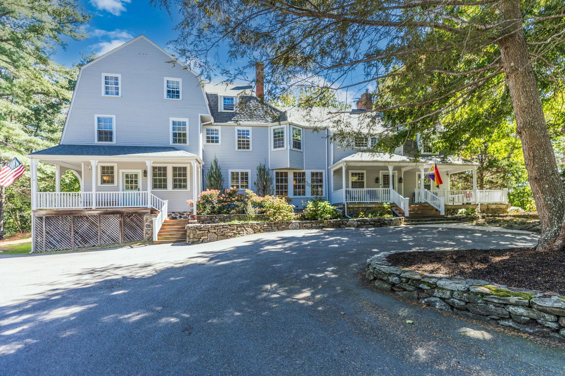 11 Sentry Hill Road York