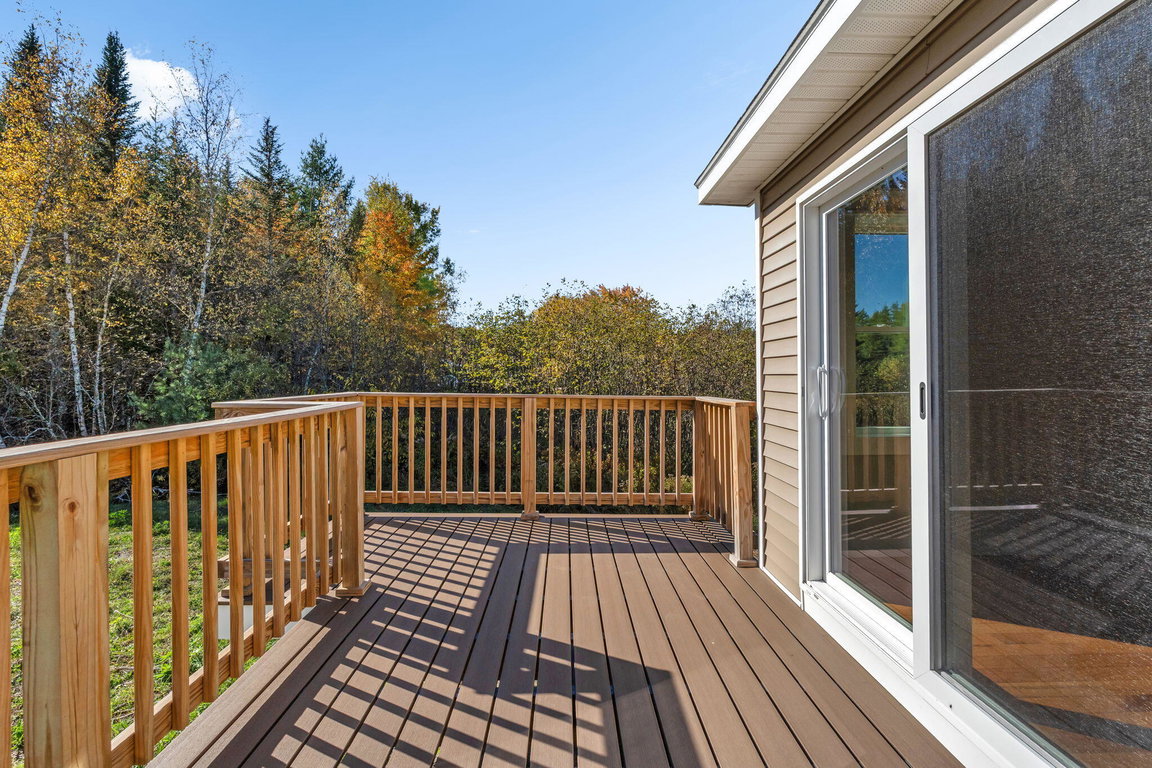 21-web-or-mls-1212-eastbrook-rd