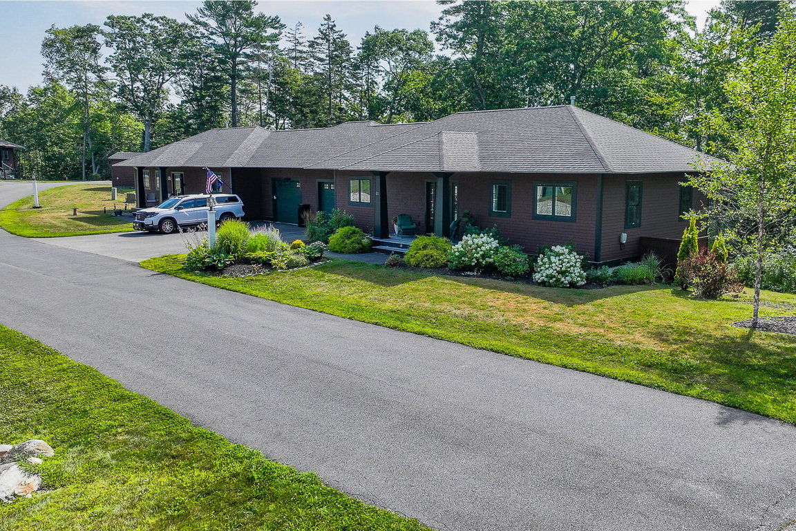 21 Eagle Point Road Lincolnville