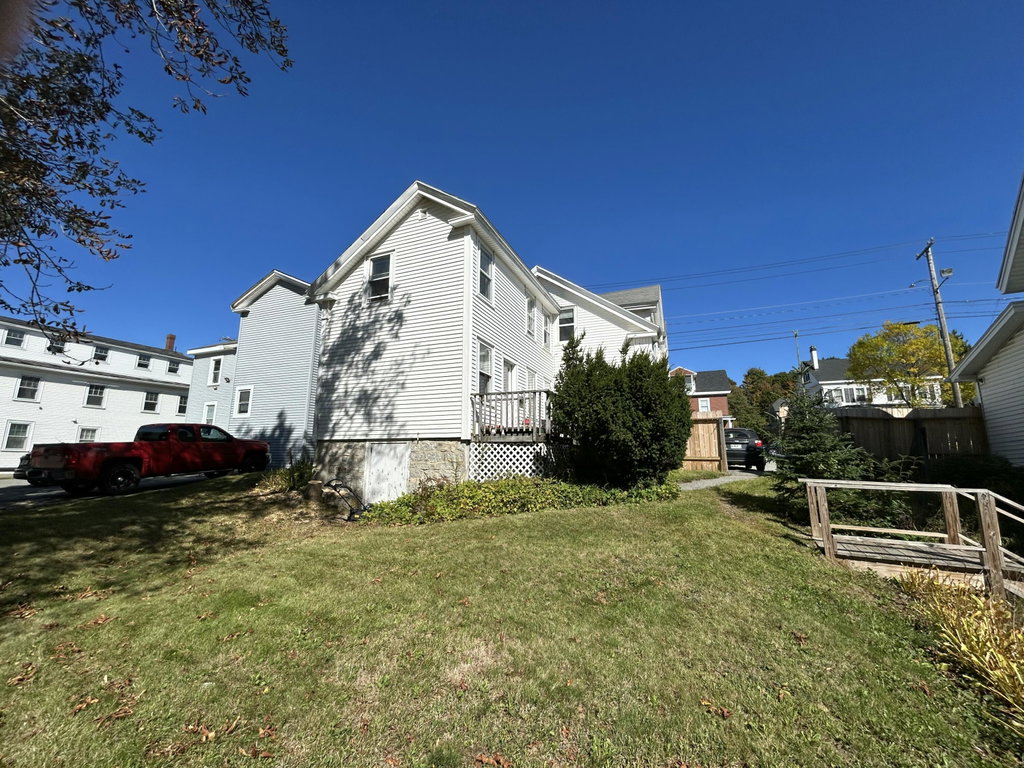 13 HIGH ST
