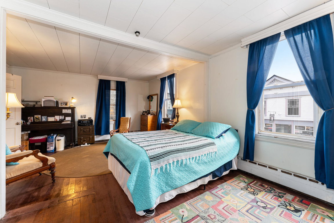 BEDROOM #1 (2)