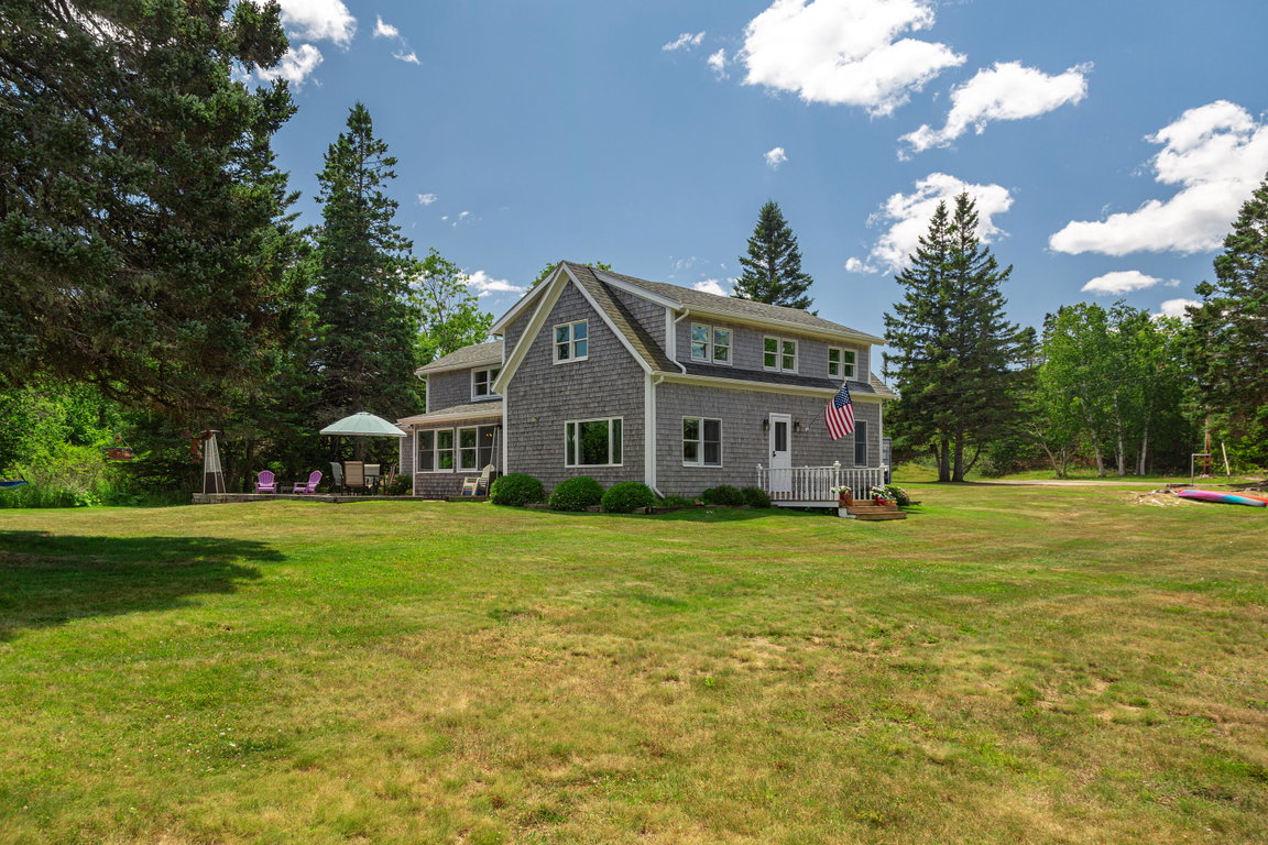 8-Youngs-Point-Exterior-5