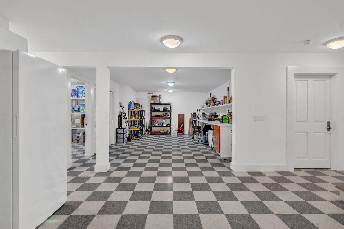 167-web-or-mls-425-seawall-rd