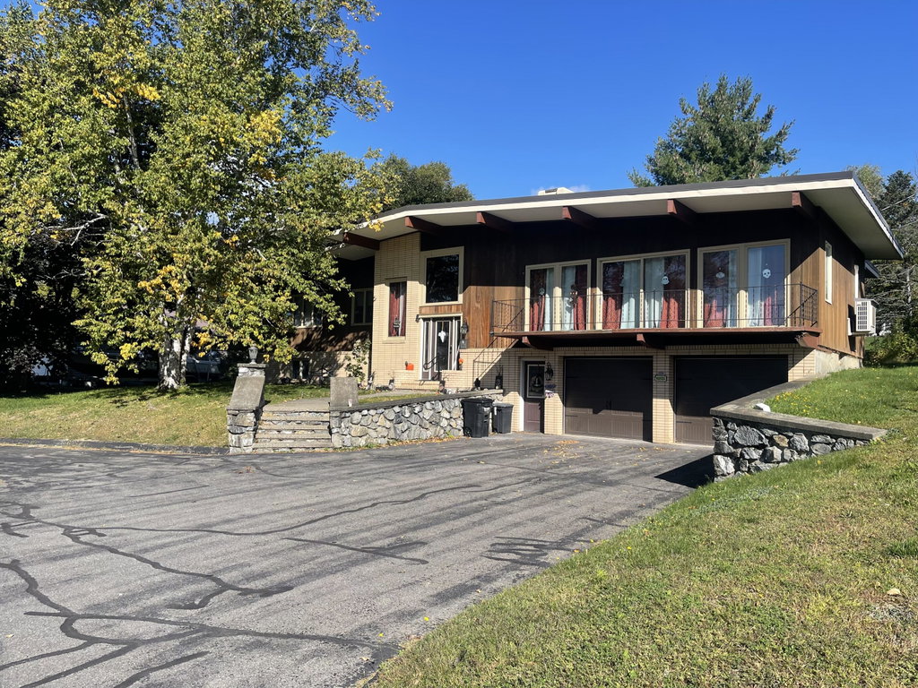 7 Home Farm Road Caribou