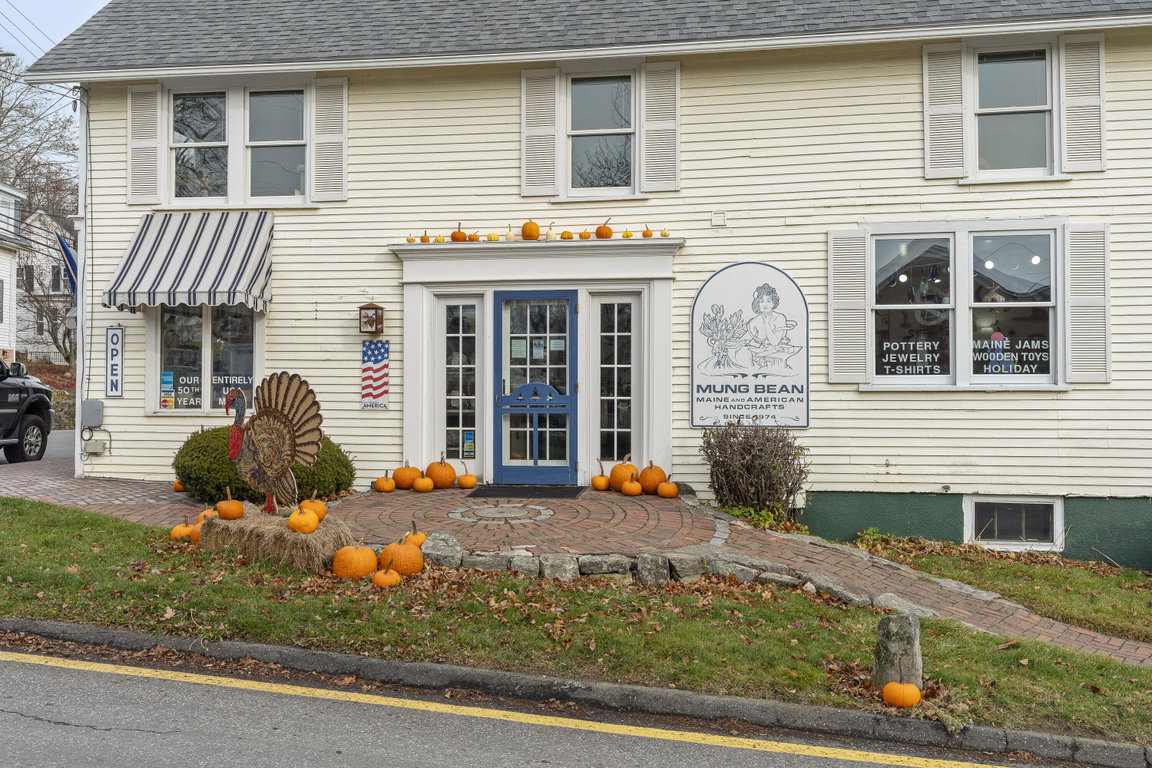 37 Townsend Avenue Boothbay Harbor