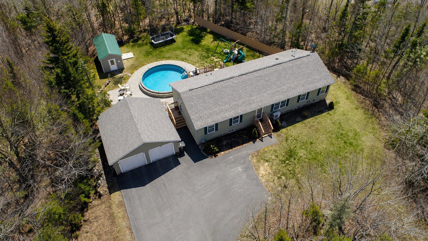 35 Dollard Farm Way Ellsworth