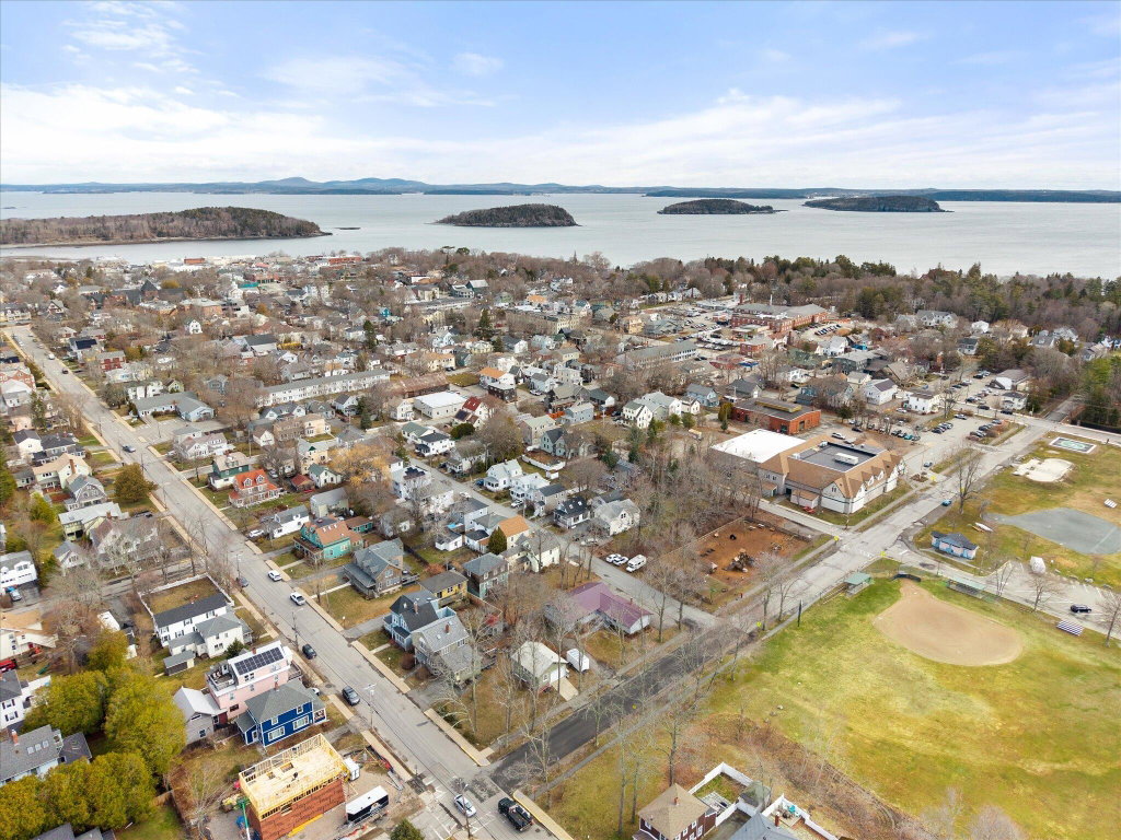 14-78 Ledgelawn Ave