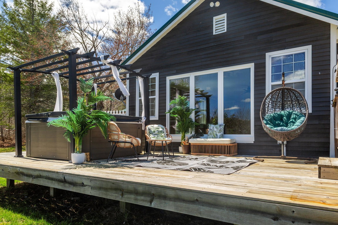 Riverside-Exterior-19